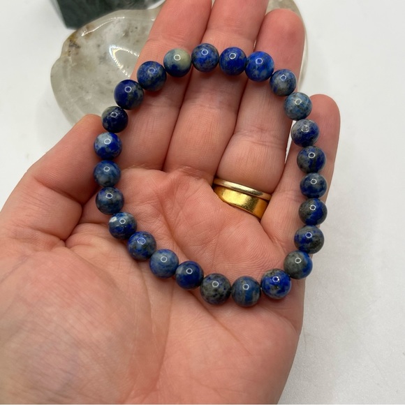 Lapis Lazuli Men’s Blue 8mm Crystal Gemstone Beaded Elasticated Bracelet - Picture 3 of 6